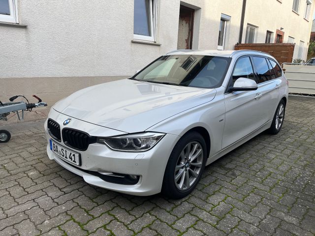 BMW 320d Touring Modern Line, 8-fach, Ausstattung