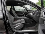 Volvo V60 D4 R Design STANDHEIZUNG H/K RÜCKFAHRKAMERA - gebrauchte Volvo V60 aus dem Jahr 2020