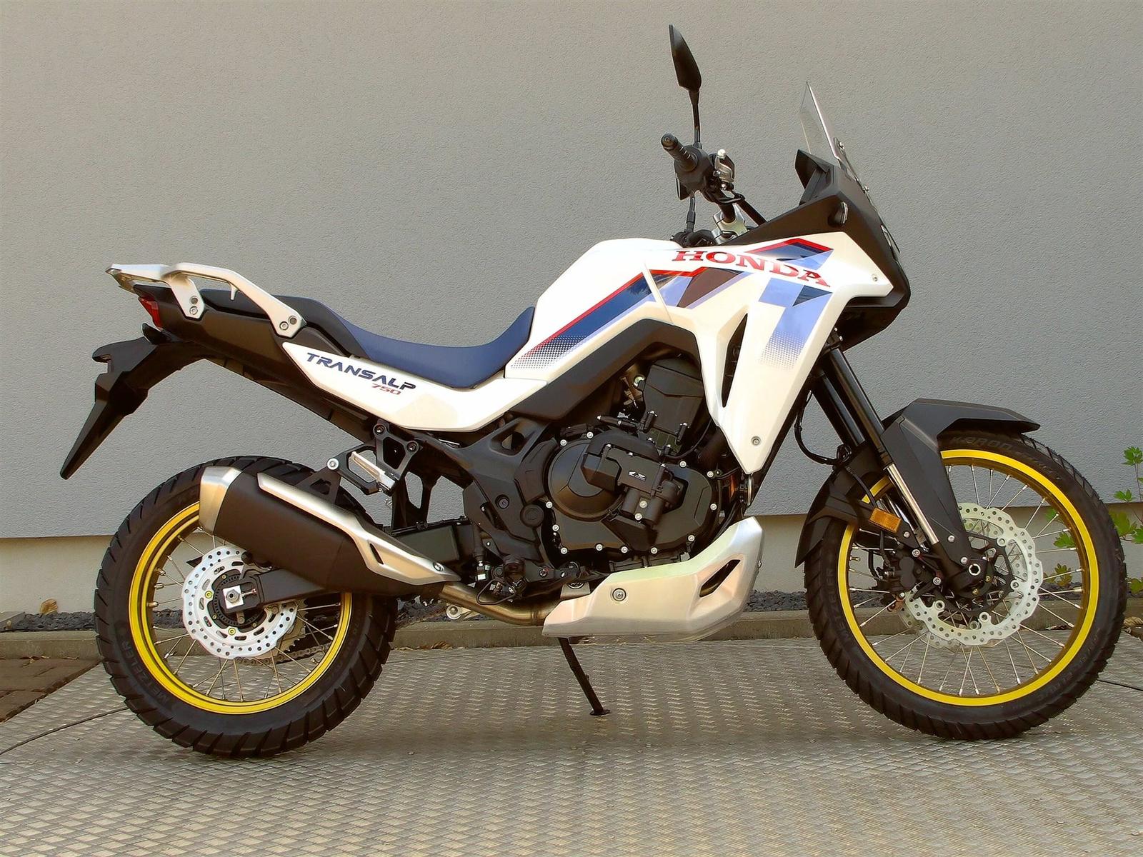 Honda XL750 Transalp E-Clutch # 6 Jahre Garantie #