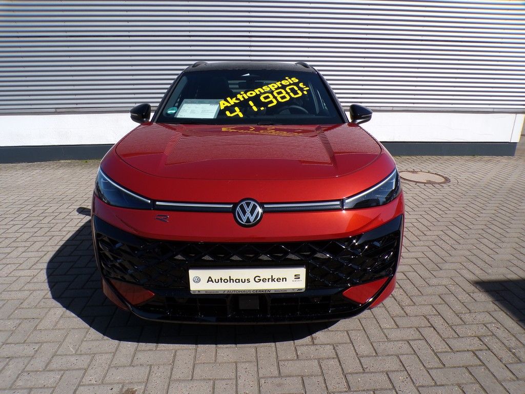 Fahrzeugabbildung Volkswagen T-Roc R-Line 1.5 l eTSI DSG Pano*Keyless*AHK*IQ