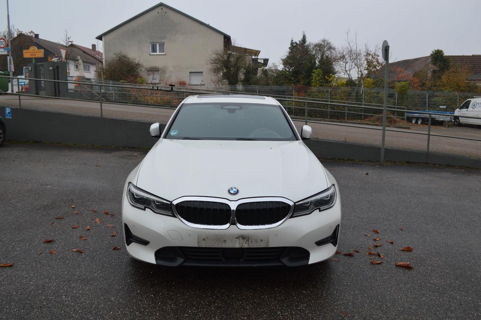BMW 330 3 Limousine 330 d xDrive Sport Line