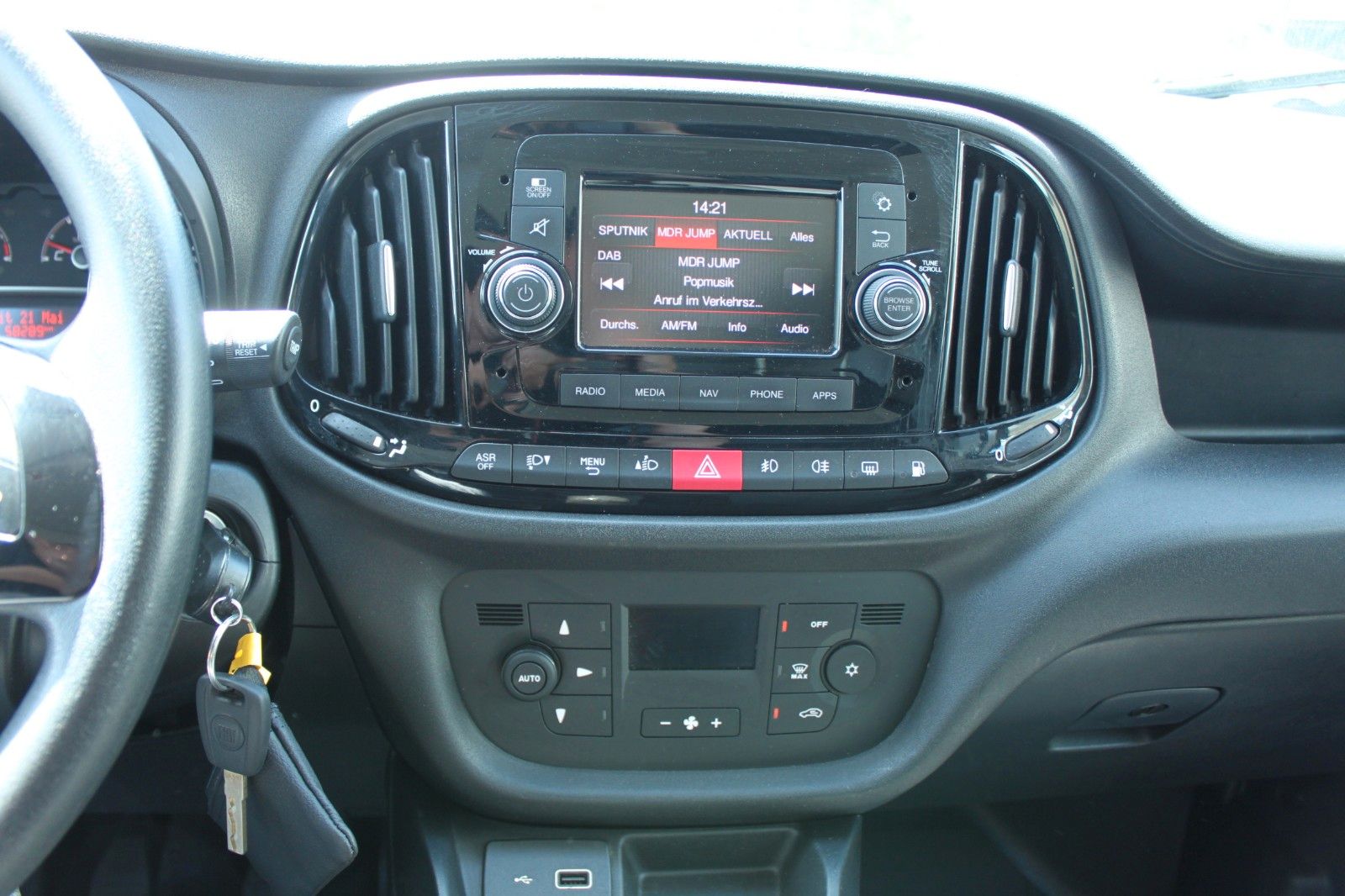 Fahrzeugabbildung Fiat Doblo Kawa L1H1 120PS Erdgas + Benzin Nottank