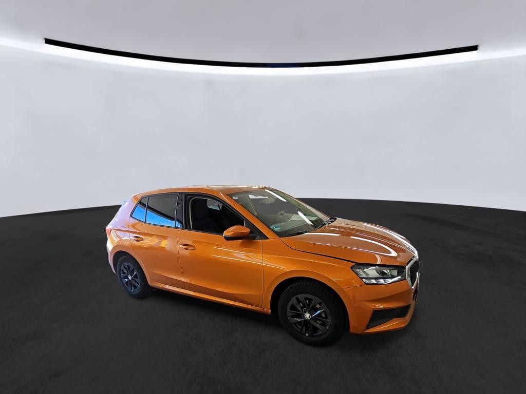 Fahrzeugabbildung SKODA Fabia 1.0l MPI AMBITION *PDC*KLIMA*SHZ*ALLWETTER