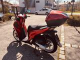 Honda SH 150 - HONDA VON 126 BIS 250 CCM