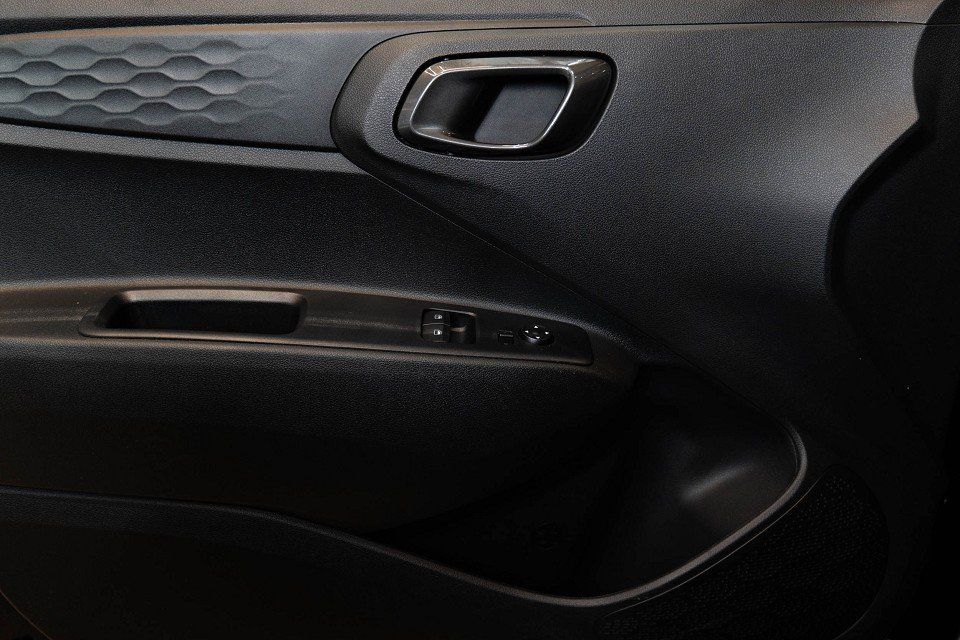 Fahrzeugabbildung Hyundai i10 1.2 Benzin A/T Trend