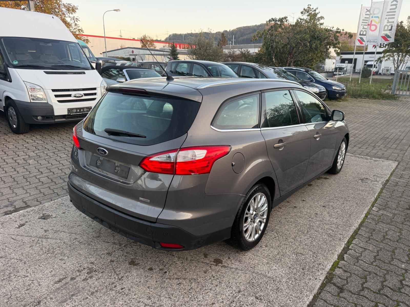Ford Focus 2011 — engine 1.560 cm³, 116 HP (85kW)