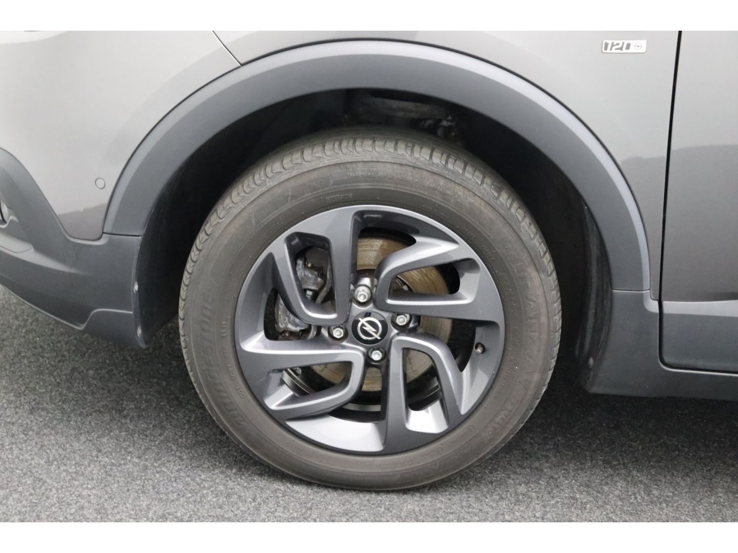 Fahrzeugabbildung Opel Crossland 1.2 Basis Totwinkelass. Kamera AppleCP
