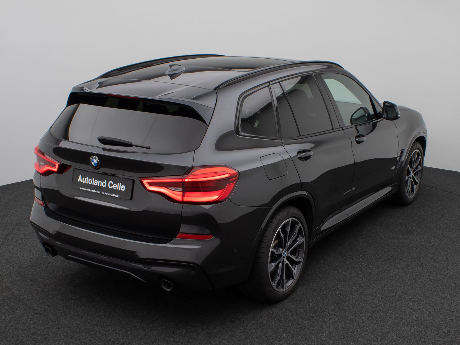 Fahrzeugabbildung BMW X3 xD30e M Sport Panorama 360°HUD DAB HiFi 20Zl
