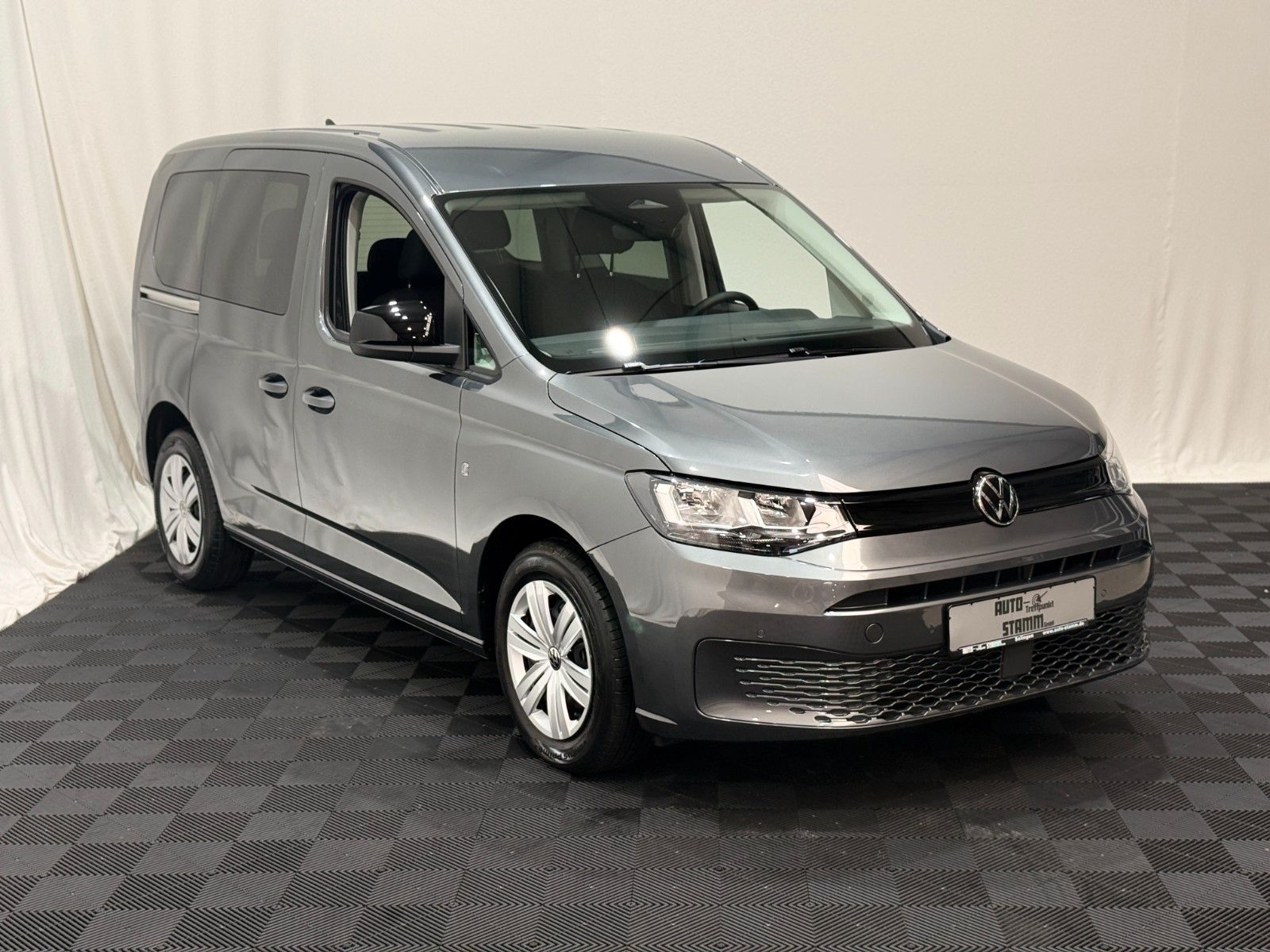 Fahrzeugabbildung Volkswagen Caddy DSG Family AppConnect/ Rückfahrkamera