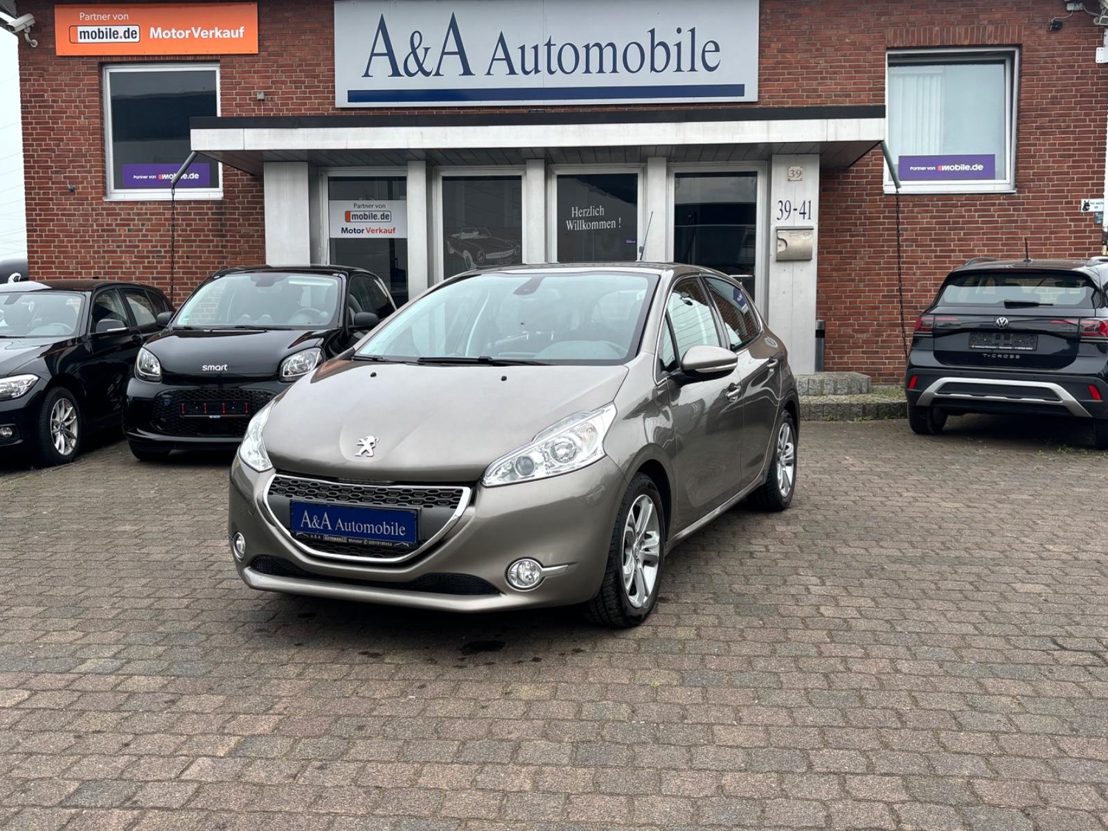 Peugeot 208 Allure Klimaaut. 8x Bereift