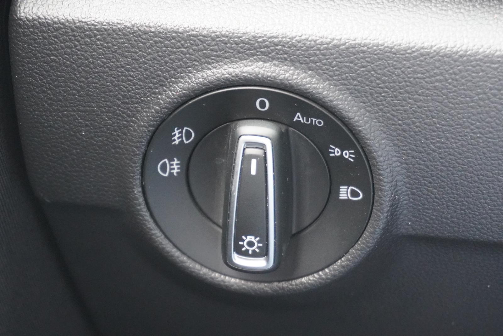 Volkswagen T-Roc 1.5 TSI DSG LED Navi Sitzheizung, миниатюра 25