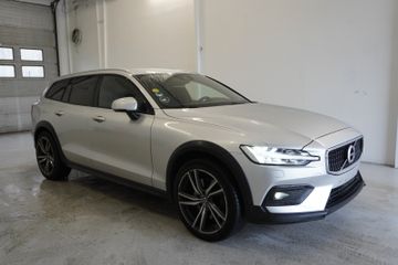 Volvo V60 Cross Country - 4