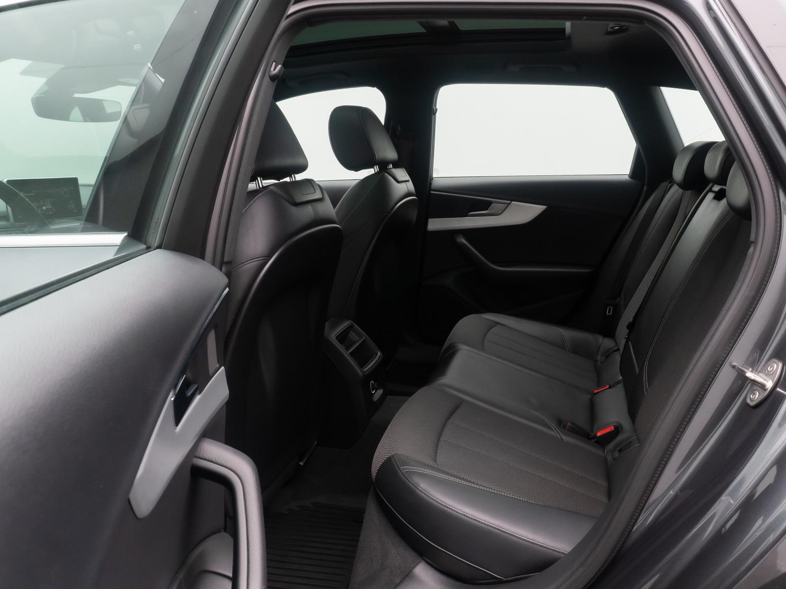 Audi A4 quattro SLine Kamera DAB Massage Panorama 18"