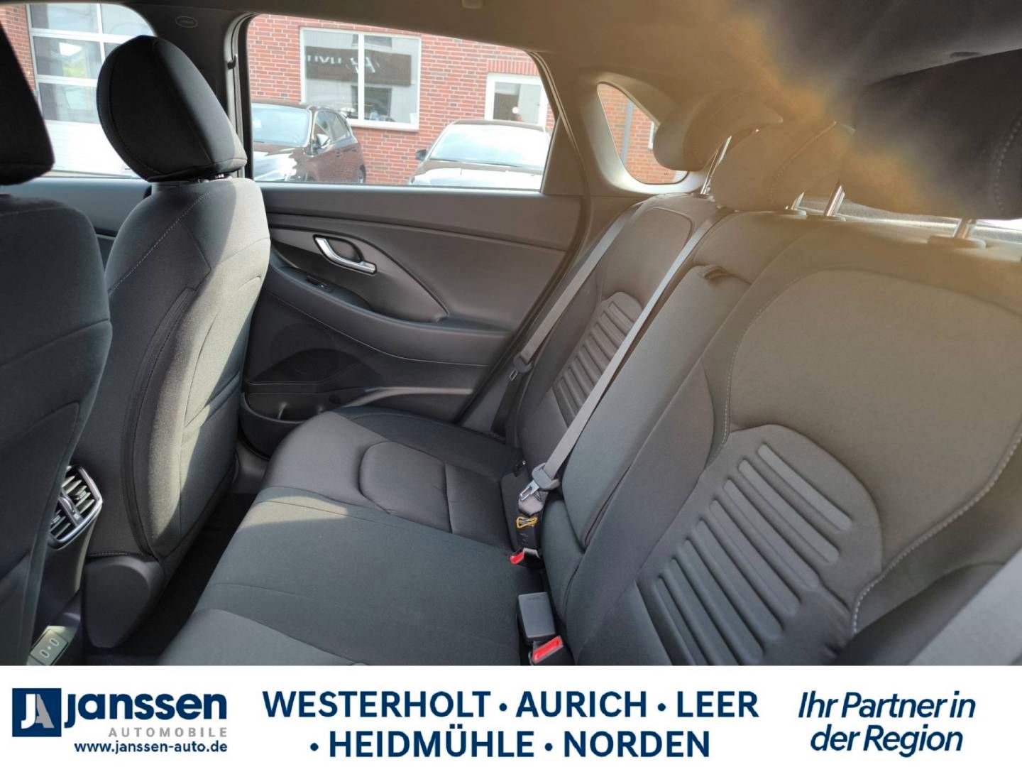 Fahrzeugabbildung Hyundai i30 ADVANTAGE Plus-Paket