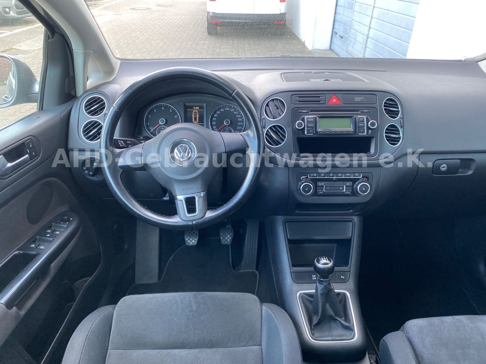 Fahrzeugabbildung Volkswagen Golf Plus VI Highline 1.4 TSI