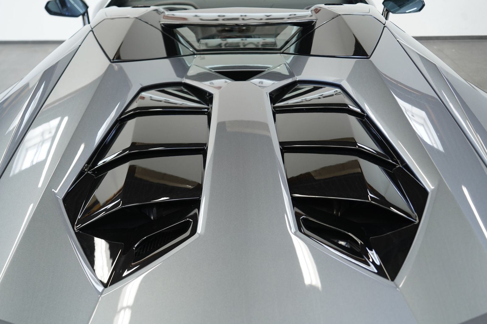 Lamborghini Aventador