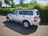 Dodge Nitro SXT 2.8 CRD 4WD Autom. - Dodge Nitro mit Diesel-Antrieb