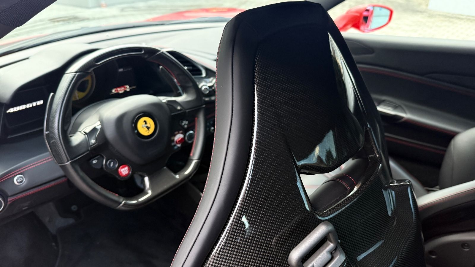 Fahrzeugabbildung Ferrari 488 GTB*Dt.Auto*LED Lenkrad*Lift*Racing Seats