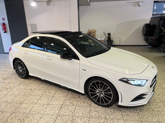 Mercedes-Benz A 200 Limo AMG + Night NAV/LED/MBUX/PSD/LMR19"