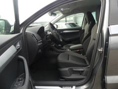 Fahrzeugabbildung Skoda Karoq 2.0l TDI DSG 4x4 Tour *LED*NAV*pACC*SITZHZ