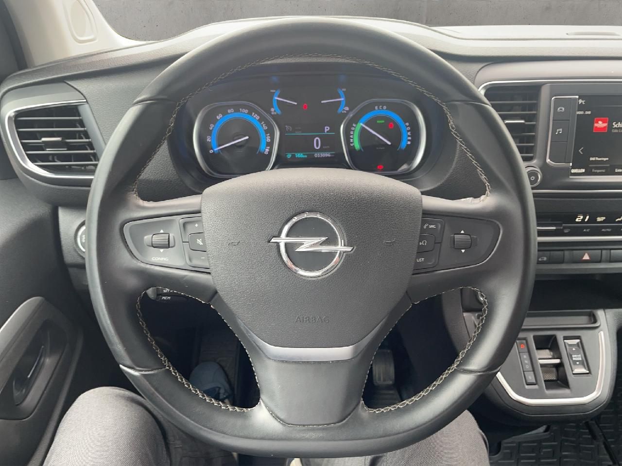 Fahrzeugabbildung Opel Vivaro Kasten -e Basis L