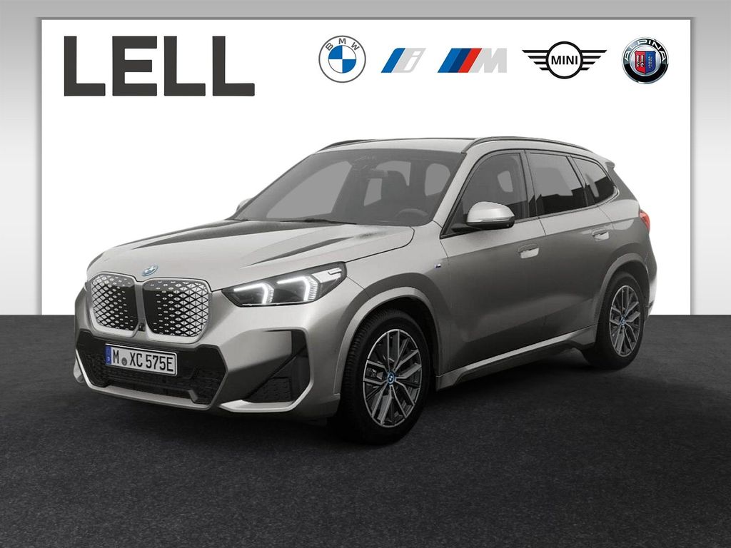 BMW iX1 eDrive20 M Sportpaket / Premiumpaket / AHK /