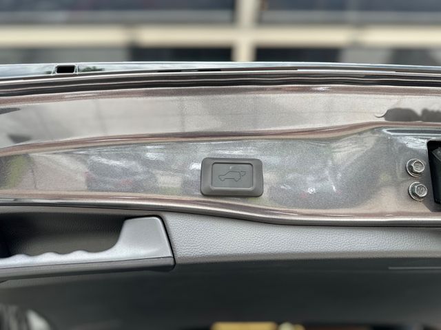 Toyota RAV 4  Style x2 *JBL*360°*Sofort*
