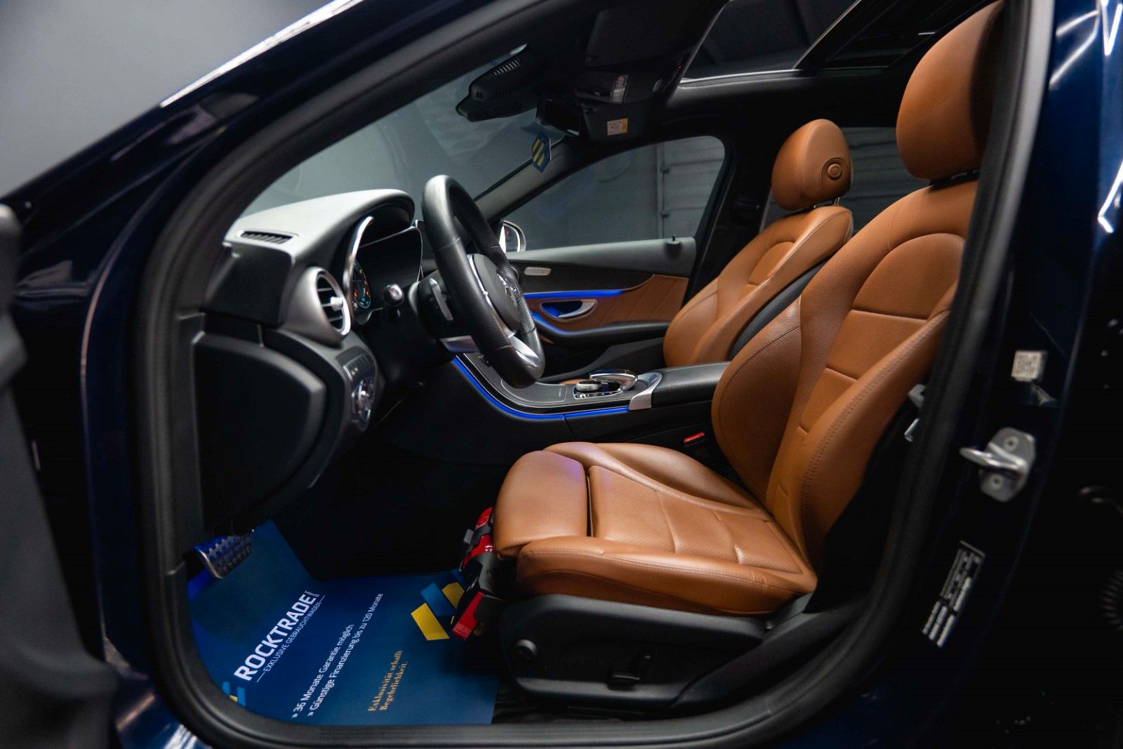 Fahrzeugabbildung Mercedes-Benz C 300 AMG | ACC | Pano | Mulitbeam | Widescreen