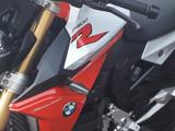 BMW F 900 R SPORT  - BMW R 90 S