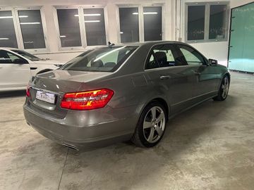 Mercedes E 350 - 5