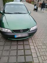 Opel Vectra B 1.6 mit 75 PS, wenig Kilometer - gebrauchte Opel Vectra aus dem Jahr 1996