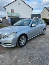 Mercedes-Benz E 220 CDI T BlueEFFICIENCY AVANTGARDE AVANTGARDE