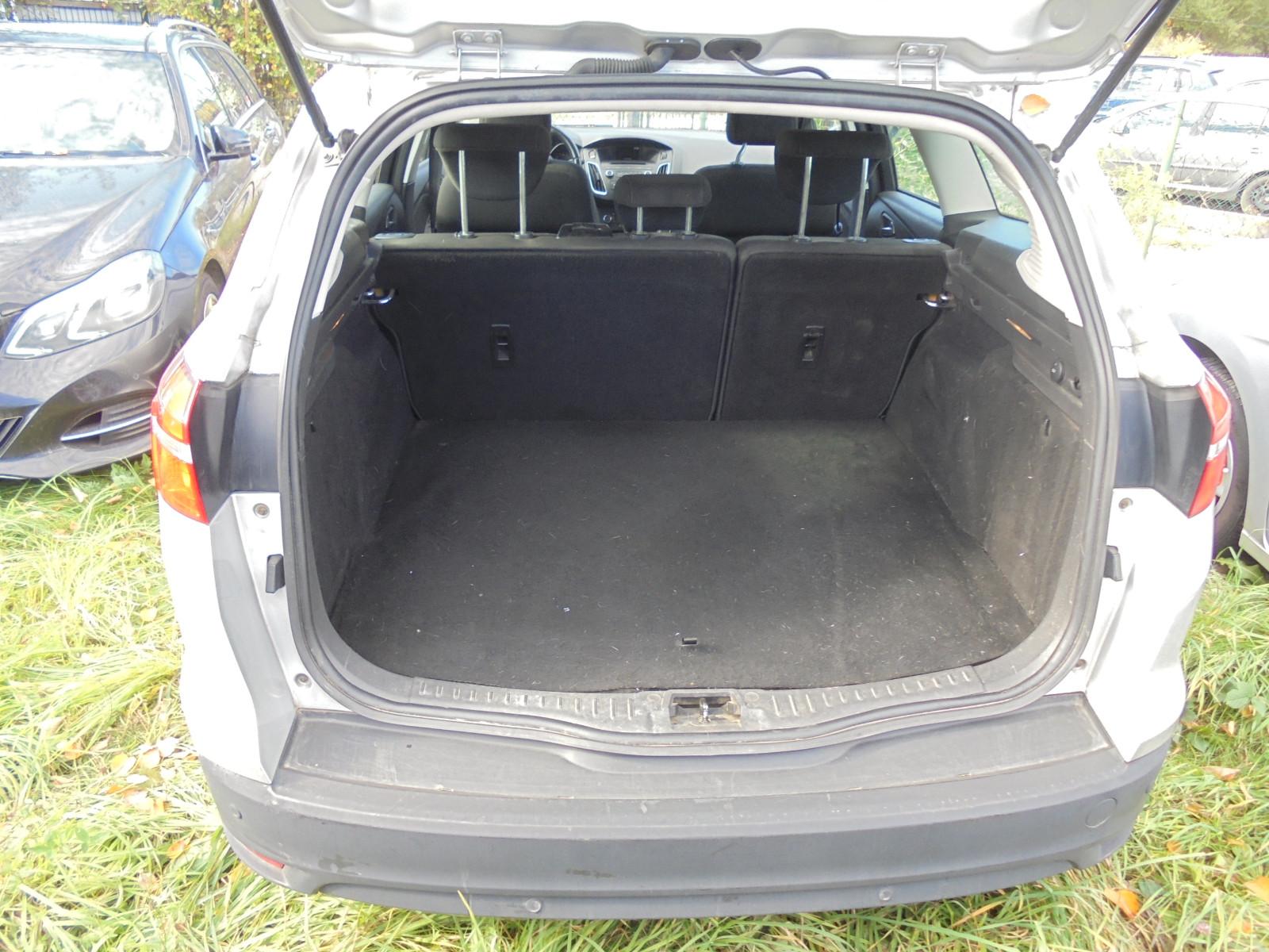 Ford Focus 2015 — photo 10