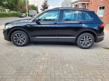 Volkswagen Tiguan - 8