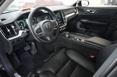 Fahrzeugabbildung Volvo V60 Kombi 2.0D MOMENTUM NAVI/LED/KAMERA/VIRT/AHK