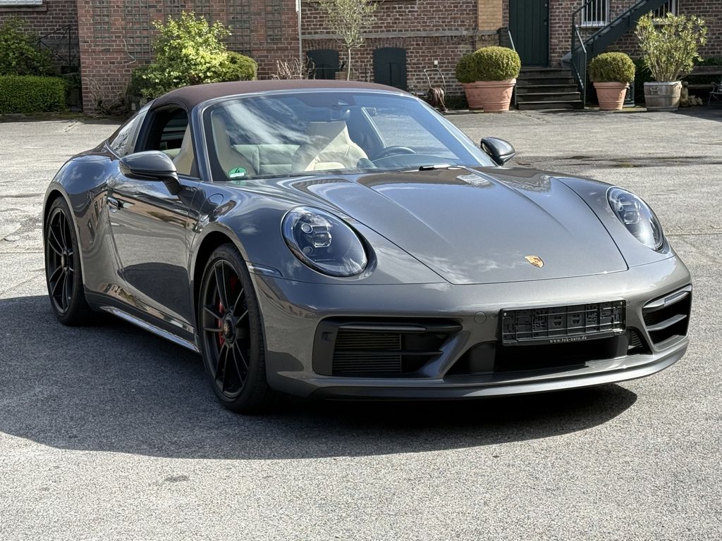 Image of Porsche 992