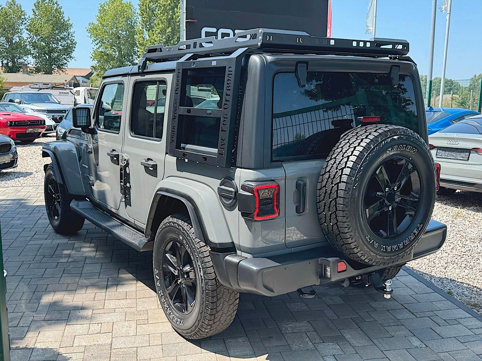 Fahrzeugabbildung Jeep Wrangler 2.0 T Unlimited Sahara OFFROAD 4x4 19%