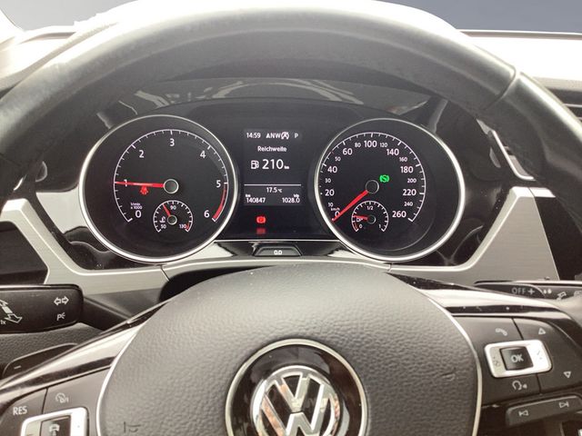 Touran 2.0TDI Comfortline DSG + AHK starr , WR+