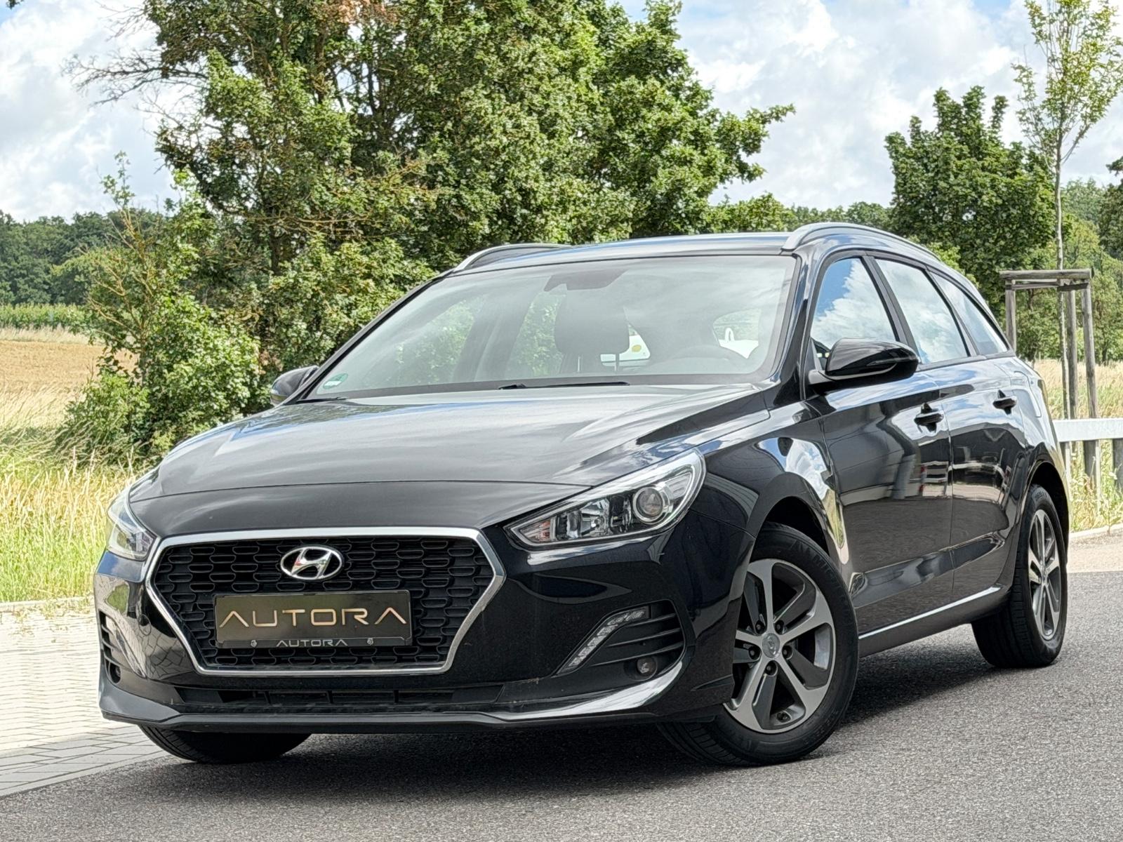 Hyundai i30 cw Trend SHZ|LRADHZ|R.KAM|NUR 40TKM|