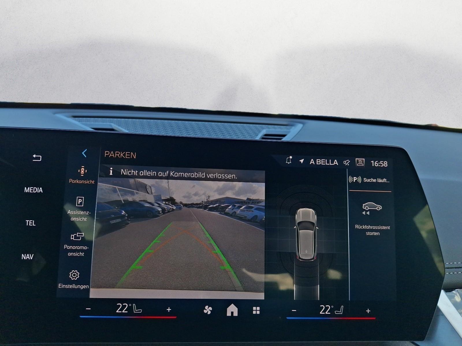 BMW X1 sDrive20i Steptronic Harman Kardon Driving As