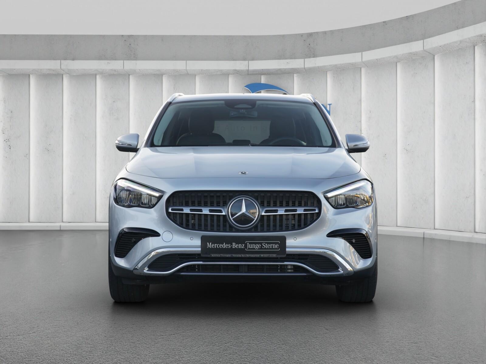 Mercedes-Benz GLA 180 Progressive Rückfahrkamera Winter-Paket 
