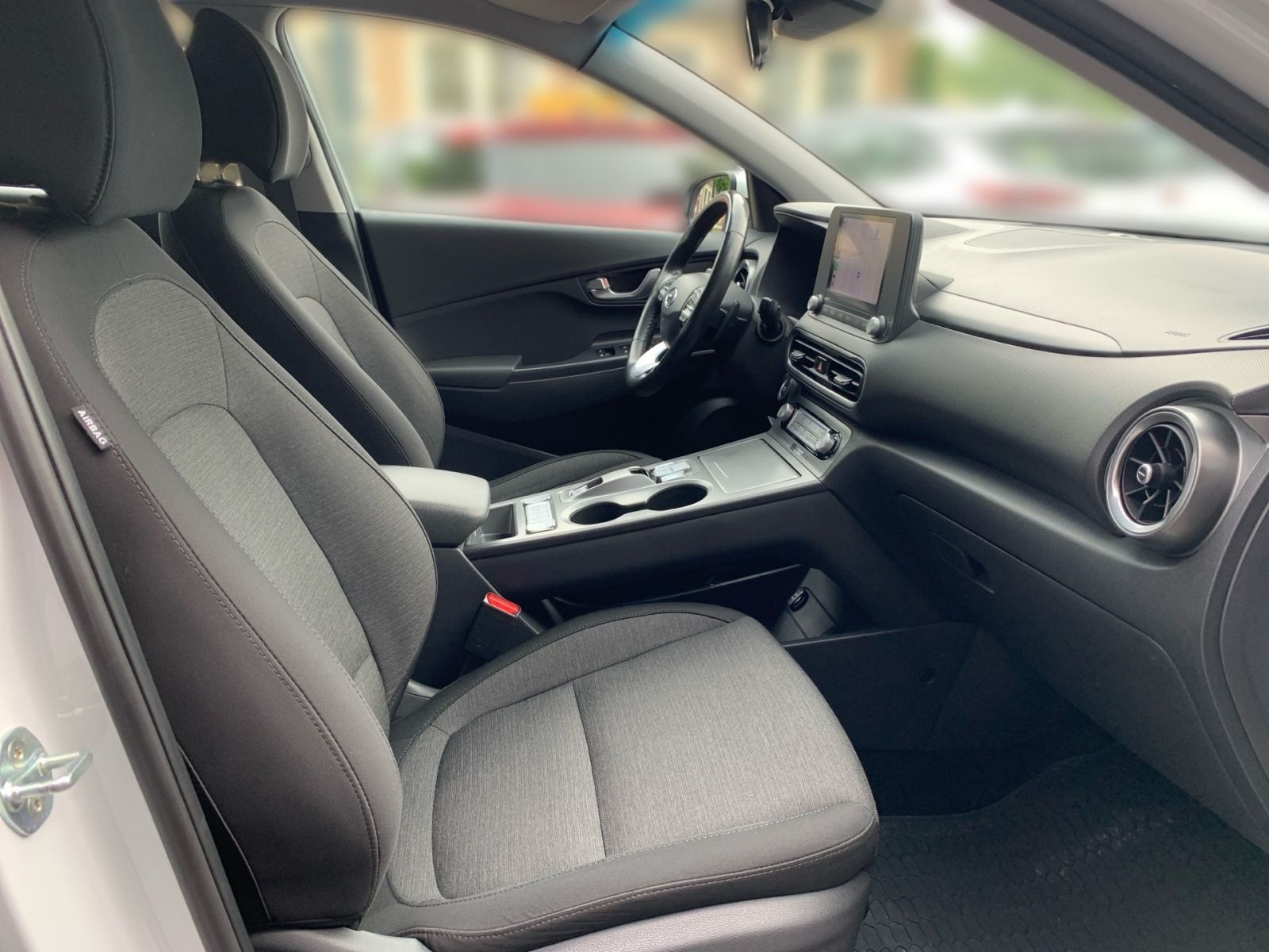 Fahrzeugabbildung Hyundai KONA Select Elektro 11 kW OBC Sitzheizung