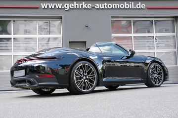 Porsche 992.2*Sportabg.,Chrono,BOSE,Sitzlüftung,14-Wege*