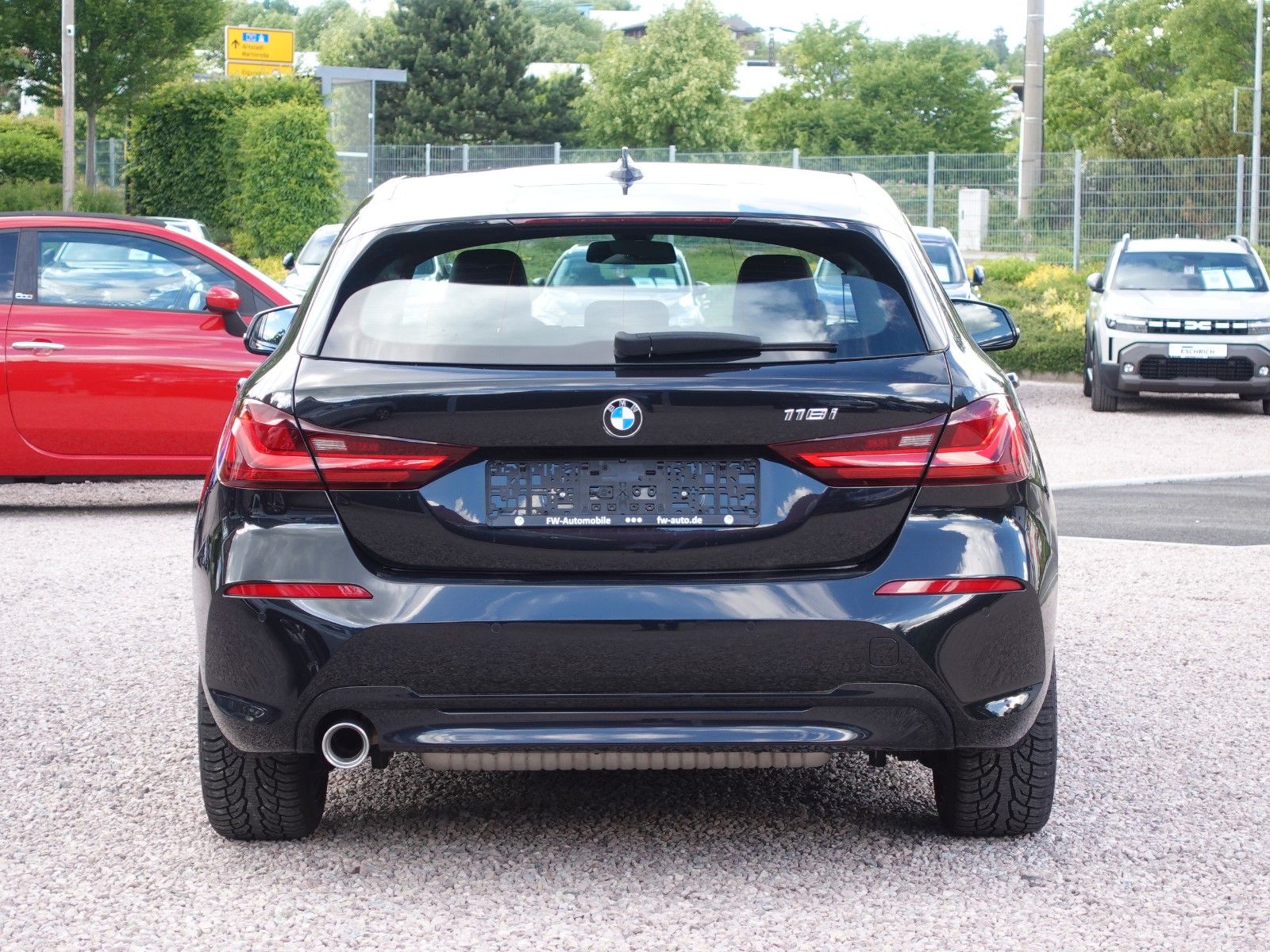 Fahrzeugabbildung BMW 118i Sport Line Navi CarPlay LED-Pkt.