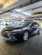 Toyota Camry 1.Hand 67TKm Hybrid Executive D. Brief - Toyota Camry mit Hybrid-Antrieb