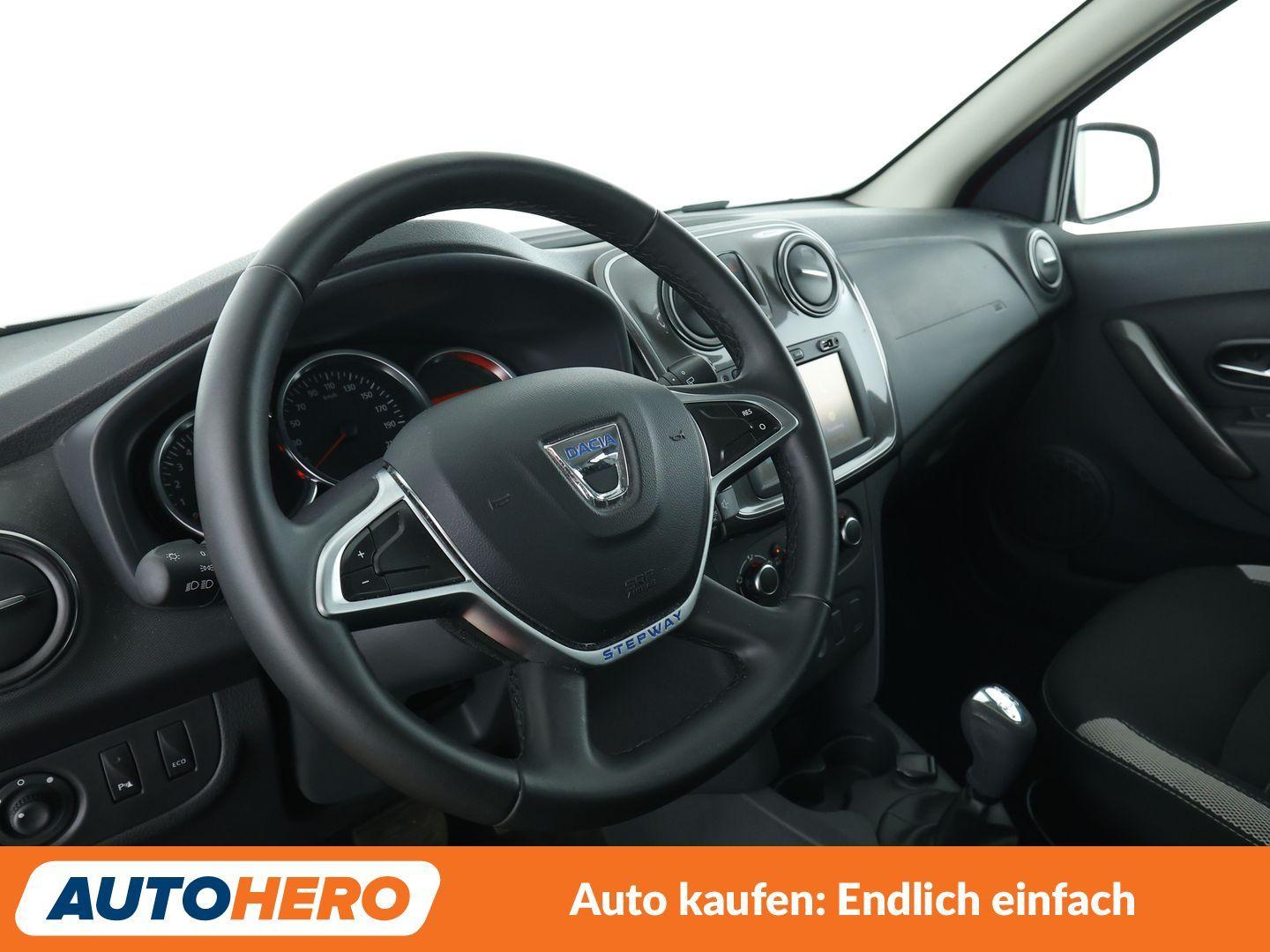 Dacia Sandero 0.9 TCe Stepway Celebration Aut.*NAVI*