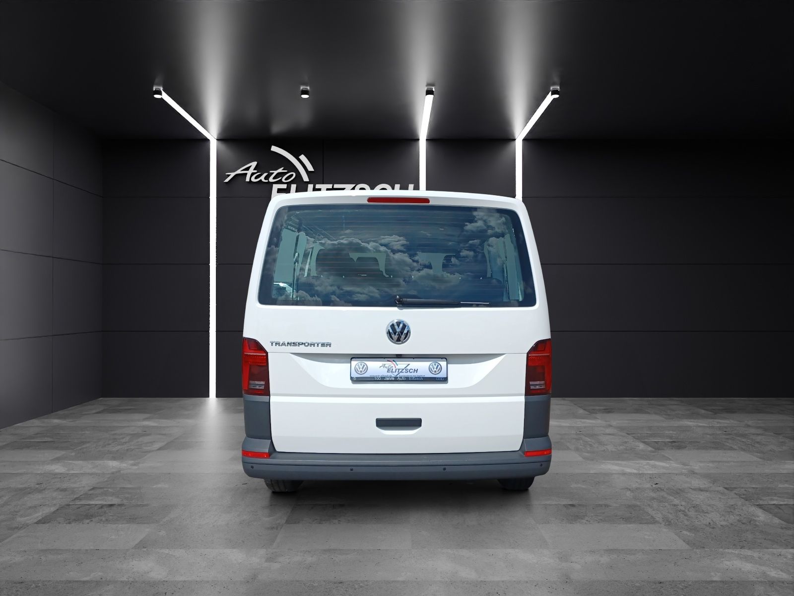 Fahrzeugabbildung Volkswagen T6 Kombi T6.1 TDI 9-Sitzer LR Klima GRA RFK SH