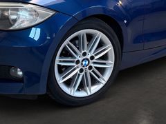 Fahrzeugabbildung BMW 118i Cabrio M Sportpaket