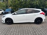 Ford Focus Lim. ST  250PS LED PDC 18Zoll SH Bi-Xenon - Ford Focus: ST Ps