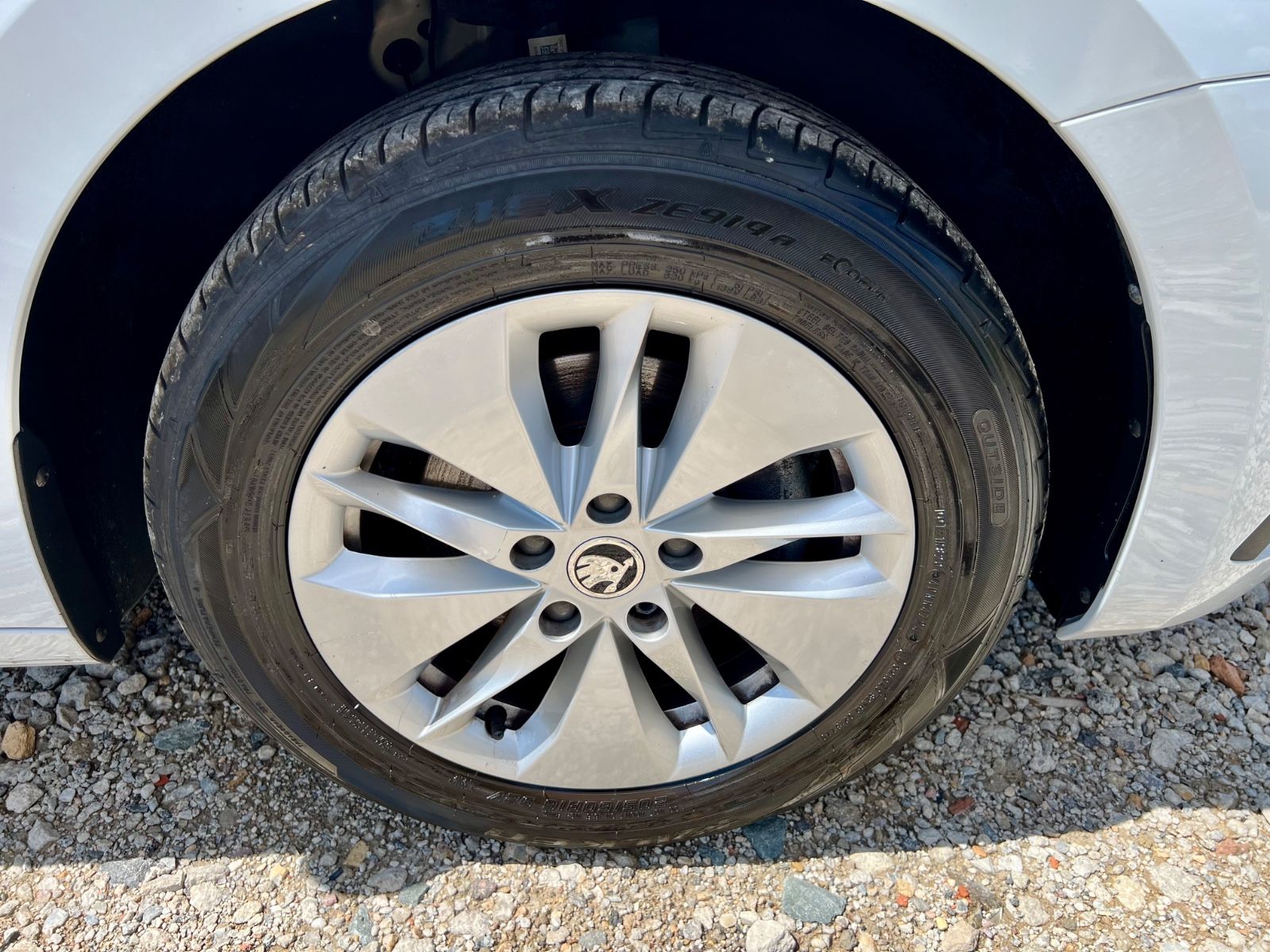 SKODA Octavia Combi Ambition AAC SHZ NAVI LED